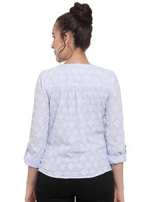 contrast button detail top - 17115713 - Standard Image - 3