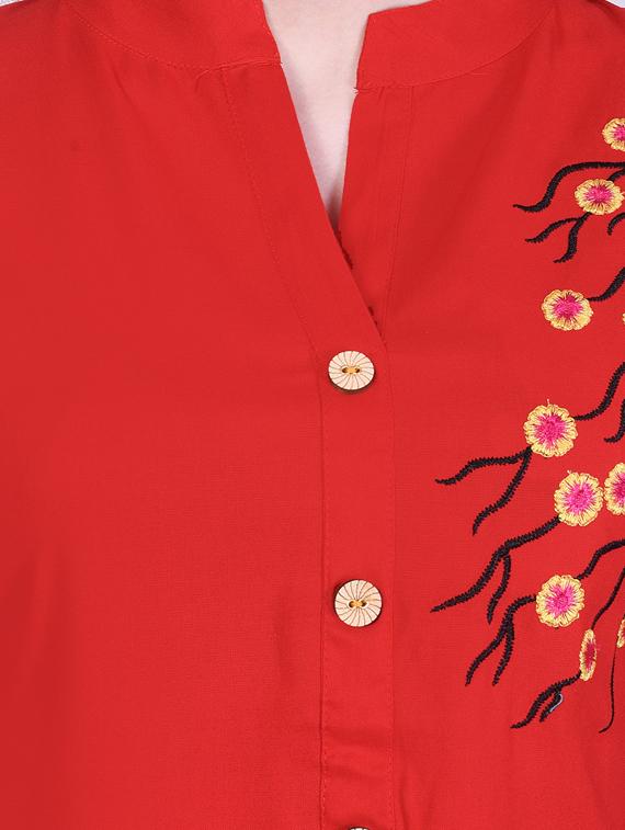 embroidered straight kurta - 17115882 - Zoom Image - 4
