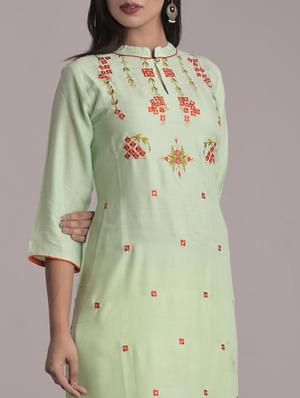 embroidered straight kurta - 17116966 - Standard Image - 4