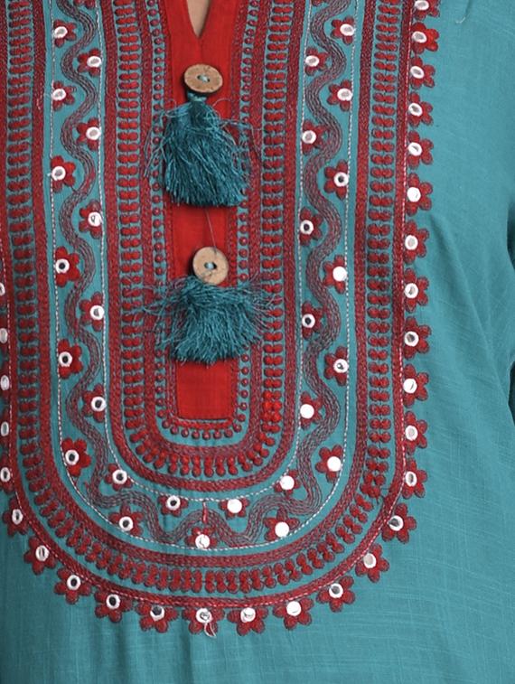 embroidered straight kurta - 17116969 - Zoom Image - 5