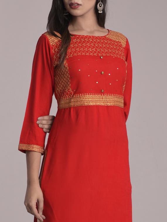 embroidered straight kurta - 17116975 - Zoom Image - 4