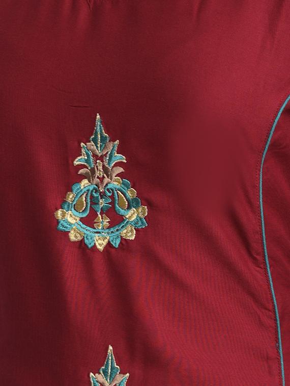 embroidered straight kurta - 17116976 - Zoom Image - 5
