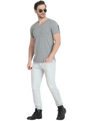 grey solid t-shirt - 17124618 - Standard Image - 4
