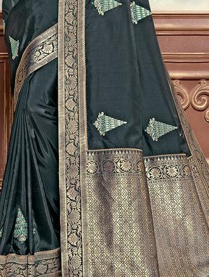 bordered embroidered saree with blouse - 17128195 - Standard Image - 2