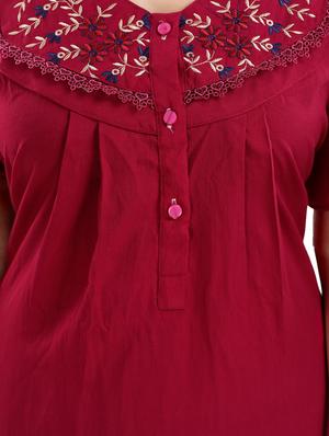 embroidered maxi gown - 17129424 - Standard Image - 4