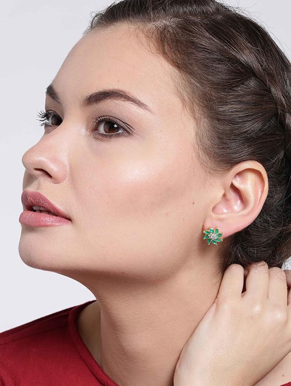 green metal studs earring - 17137473 - Zoom Image - 3