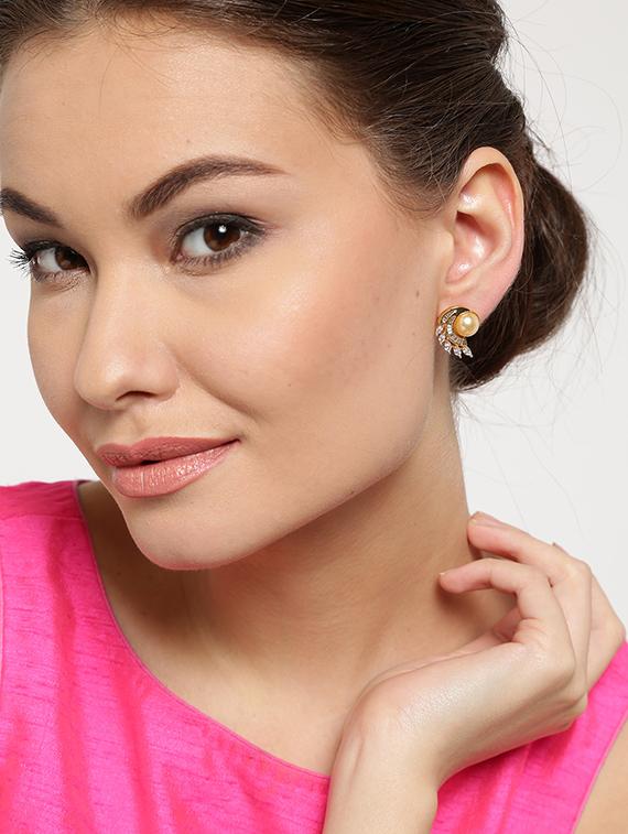 gold metal studs earring - 17137531 - Zoom Image - 3