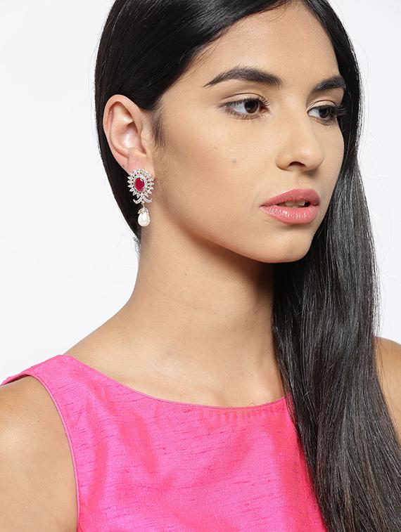 gold metal drop earring - 17137547 - Zoom Image - 3