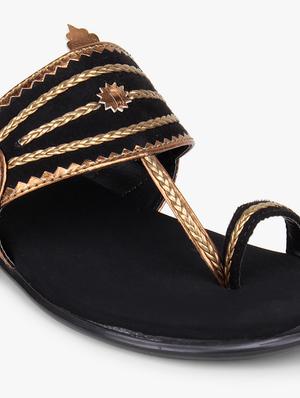 black one toe kolhapuris - 17138405 - Standard Image - 5