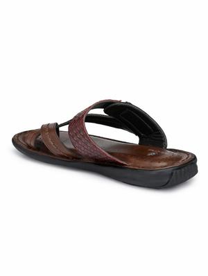 brown toe separator slippers - 17140521 - Standard Image - 3