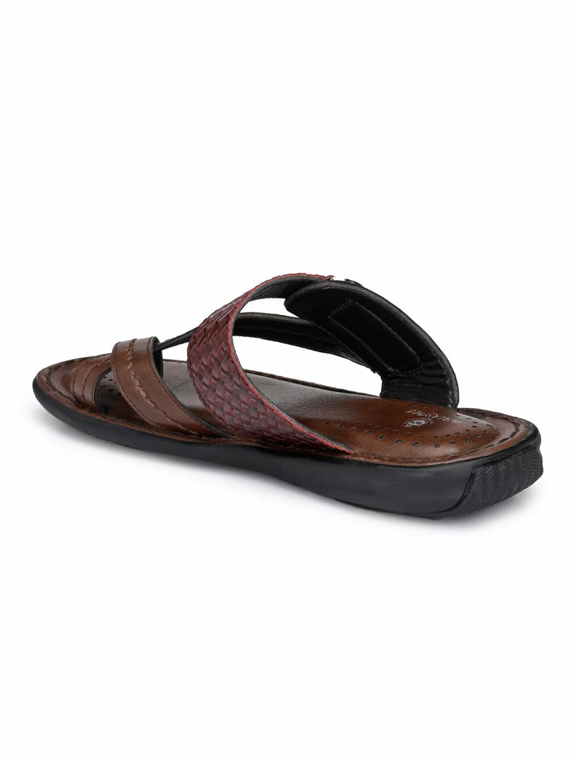 brown toe separator slippers - 17140521 - Zoom Image - 3