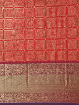 self design kanjivaram saree with blouse - 17140918 - Standard Image - 5