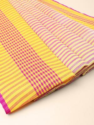 bordered woven saree with blouse - 17140963 - Standard Image - 3