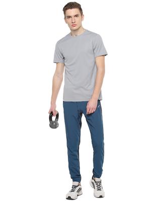 grey solid t-shirt - 17142204 - Standard Image - 4