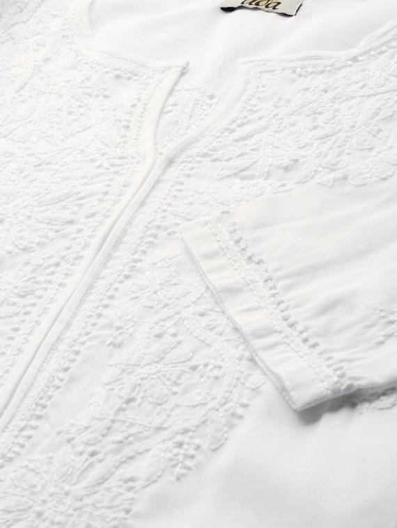 chikankari straight kurta - 17142767 - Zoom Image - 4