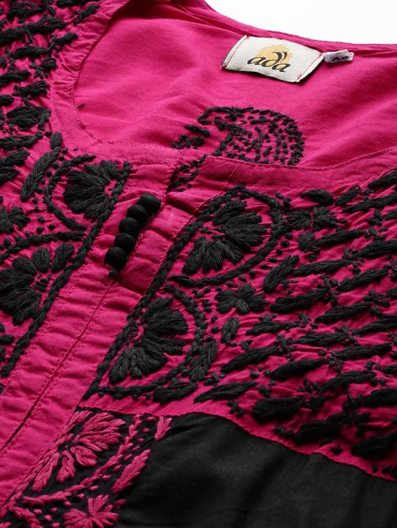 ada hand-embroidered black cotton chikankari straight kurta - 17142770 - Zoom Image - 4