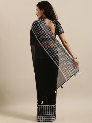 solid checkered saree with blouse - 17145597 - Standard Image - 2