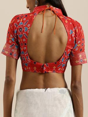 floral printed saree with blouse - 17145598 - Standard Image - 4
