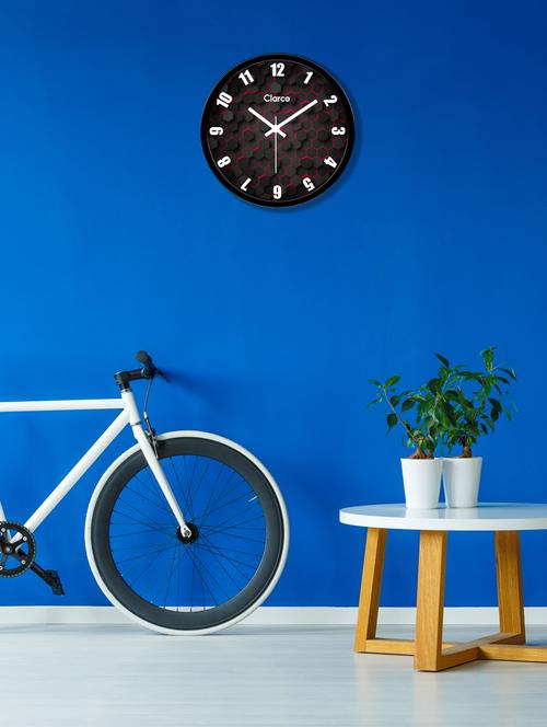 designer wall clock - 17145937 - Standard Image - 1