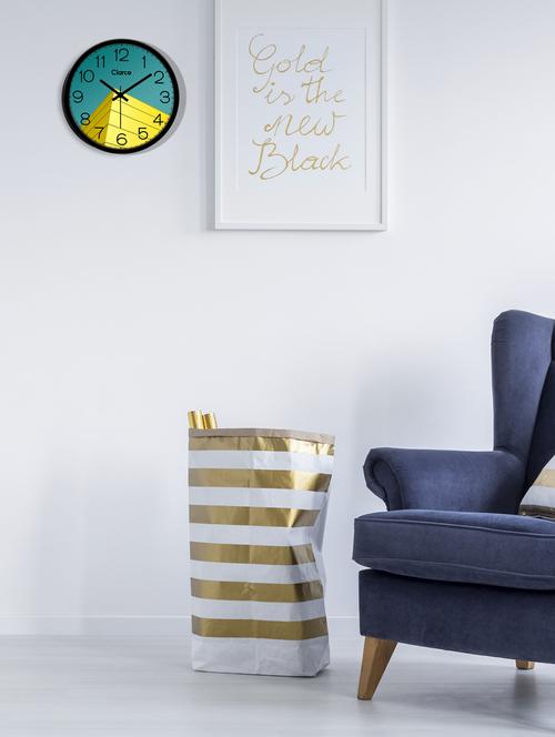 glass wall clock with 1 year warranty and 2 free aa battery - 17145955 - Standard Image - 1