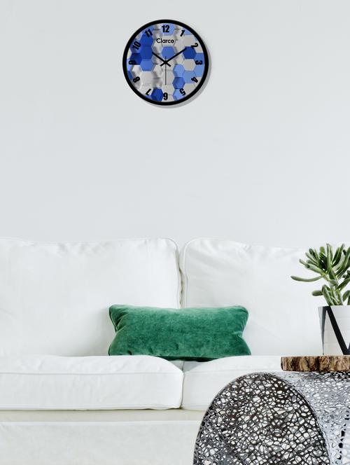 designer wall clock - 17145973 - Standard Image - 1