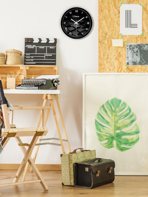 designer wall clock - 17145982 - Standard Image - 1