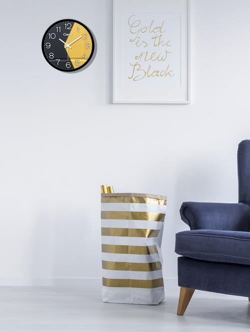 designer wall clock - 17146038 - Standard Image - 1