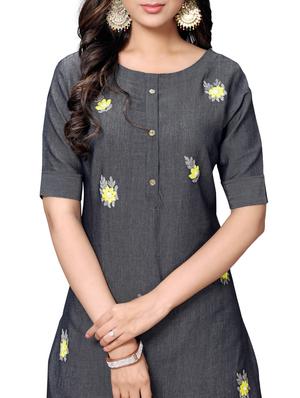 embroidered straight kurta - 17147330 - Standard Image - 4