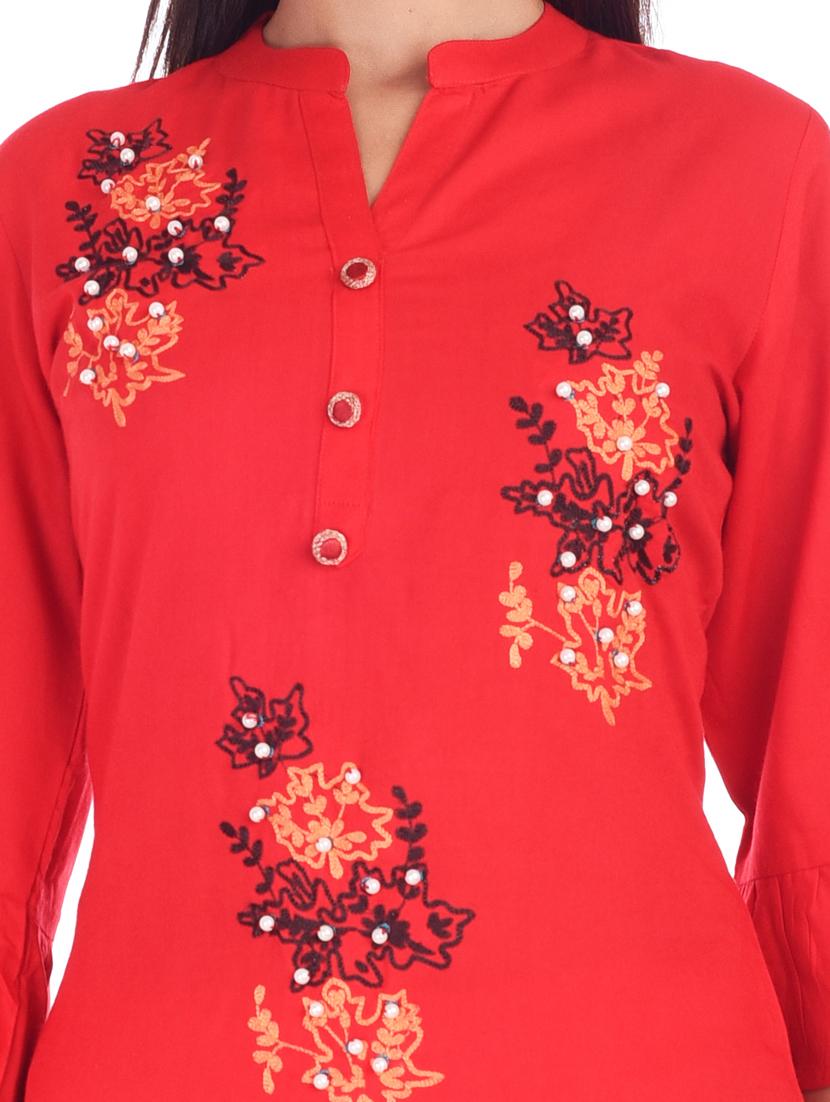 embroidered straight kurta - 17147976 - Zoom Image - 4