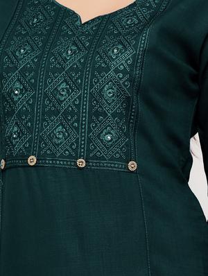 embroidered straight kurta - 17149388 - Standard Image - 4