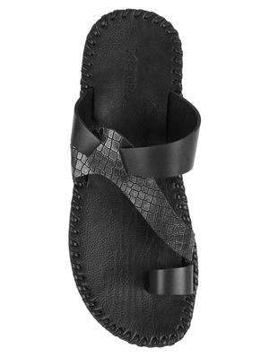 black leather kolhapuri slippers - 17157045 - Standard Image - 4