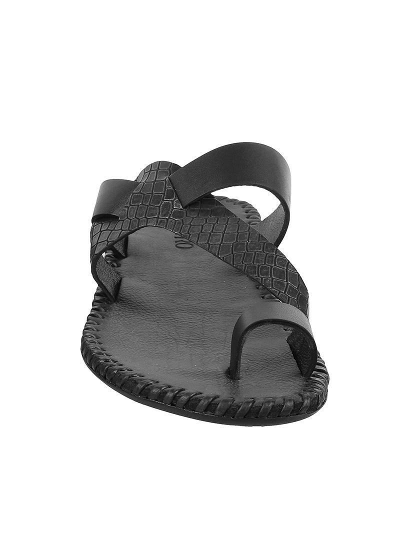 black leather kolhapuri slippers - 17157045 - Zoom Image - 2