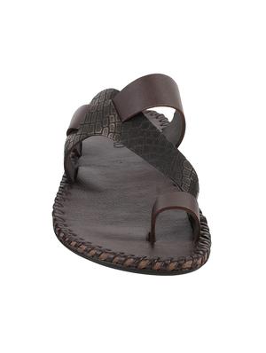 brown leather kolhapuri slippers - 17157046 - Standard Image - 2