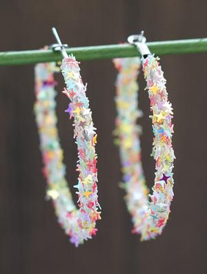 multi colored metal hoop earring - 17157674 - Standard Image - 2