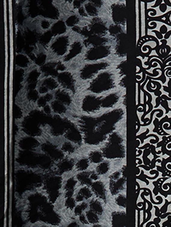 animal printed saree with blouse - 17157890 - Zoom Image - 4