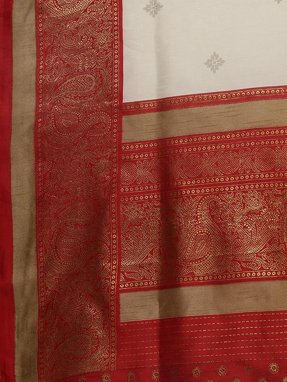 geometrical printed saree with blouse - 17157923 - Zoom Image - 4