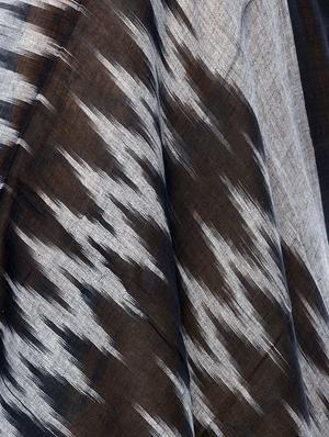 ikat motif dupatta - 17161607 - Standard Image - 4