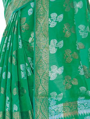 self design handloom saree with blouse - 17164491 - Standard Image - 3