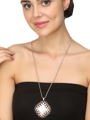 gold metal pendant - 17165058 - Standard Image - 3