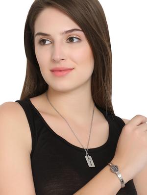 silver metal pendants - 17166319 - Standard Image - 3