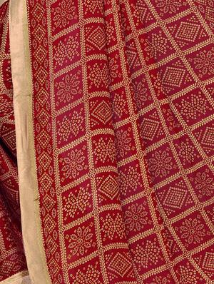 bnadhani print lace work saree with blouse - 17167334 - Standard Image - 4