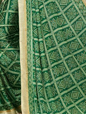 bnadhani print lace work saree with blouse - 17167336 - Standard Image - 4