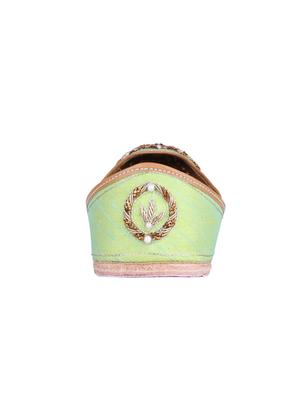 green slip on jutis - 17167530 - Standard Image - 3