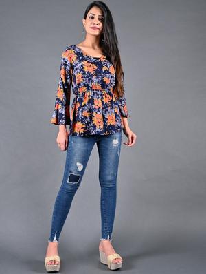 overlap neck floral top - 17170183 - Standard Image - 4