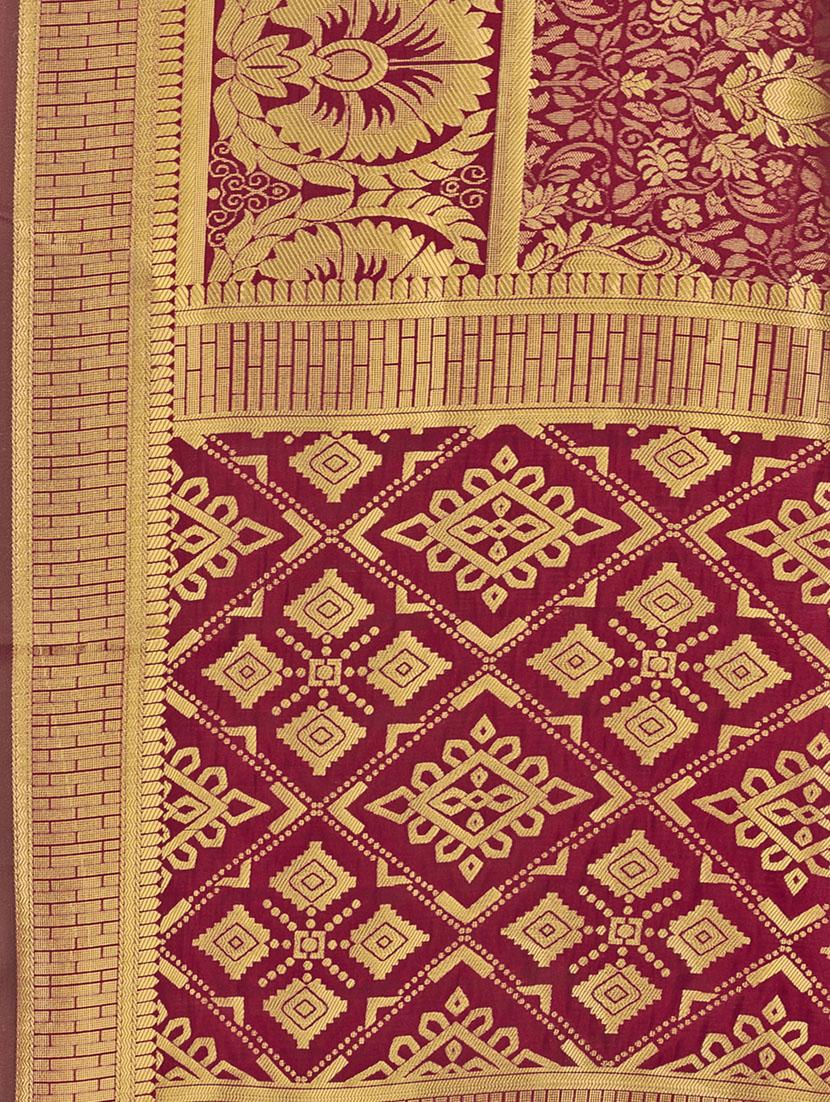 self design woven saree with blouse - 17171029 - Zoom Image - 4