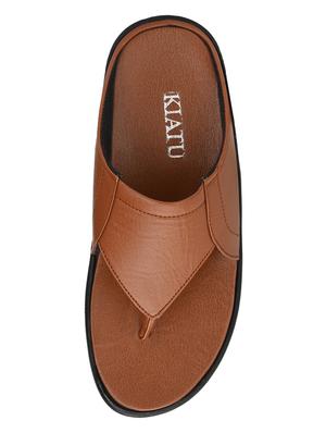tan toe separator slippers - 17171966 - Standard Image - 4