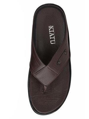brown toe separator slippers - 17171977 - Standard Image - 4