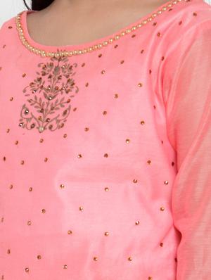 pink silk blend lehnga choli - 17173638 - Standard Image - 4