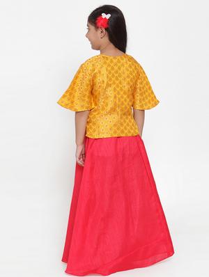 yellow silk blend lehnga choli - 17173642 - Standard Image - 3