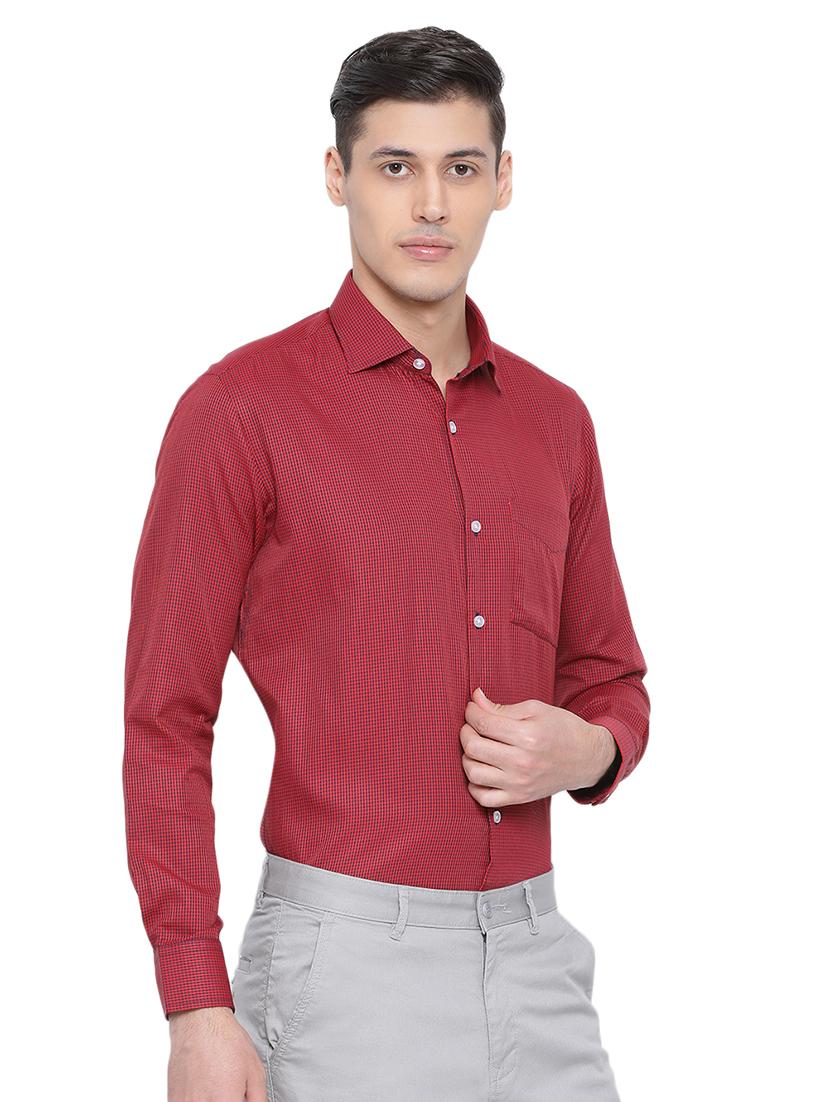 red self design casual shirt - 17176146 - Zoom Image - 2